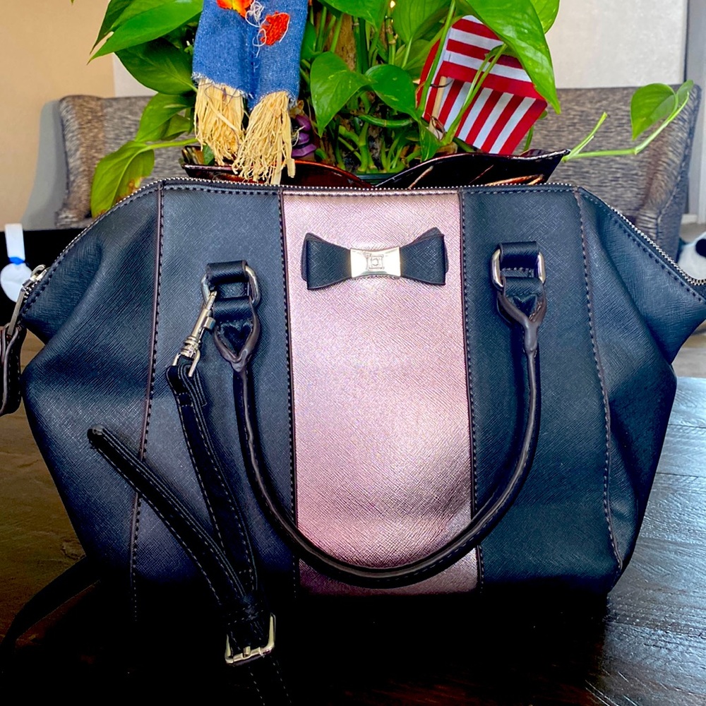 Liz Claiborne Tote